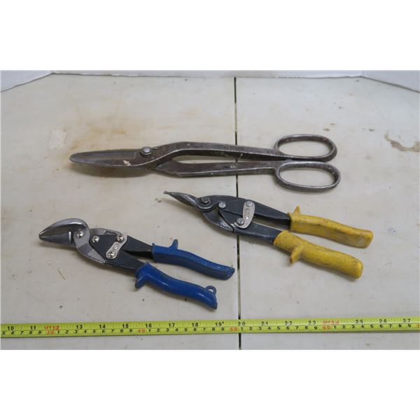 3 Pairs of Shears  - 2 sm. 1 Large
