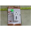 Image 6 : ELP Smart Socket & USB Charger Adapter - NIB