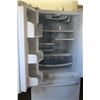 Image 3 : GE Fridge/Freezer w/ Ice Maker - 30.5W x 33D x 68T in.