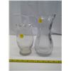 Image 1 : 2 Glass Vases