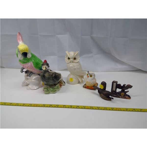 Lot of Bird Decorations