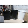 Image 1 : 3 Plastic Garbage Cans - 20-30L