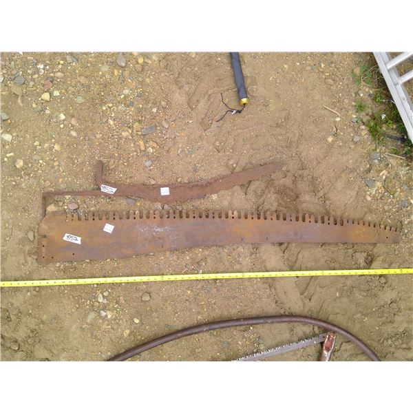2 Vintage Handsaw Blades