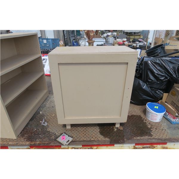 Cabinet w/ Gun Cleaning Kits (2) & Knife Sharpening Kit - 13x24x28H"