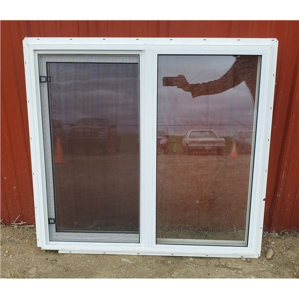 Vinyl Sliding Window (one pane cracked)