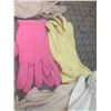 Image 3 : LOT OF VINTAGE LADIES GLOVES