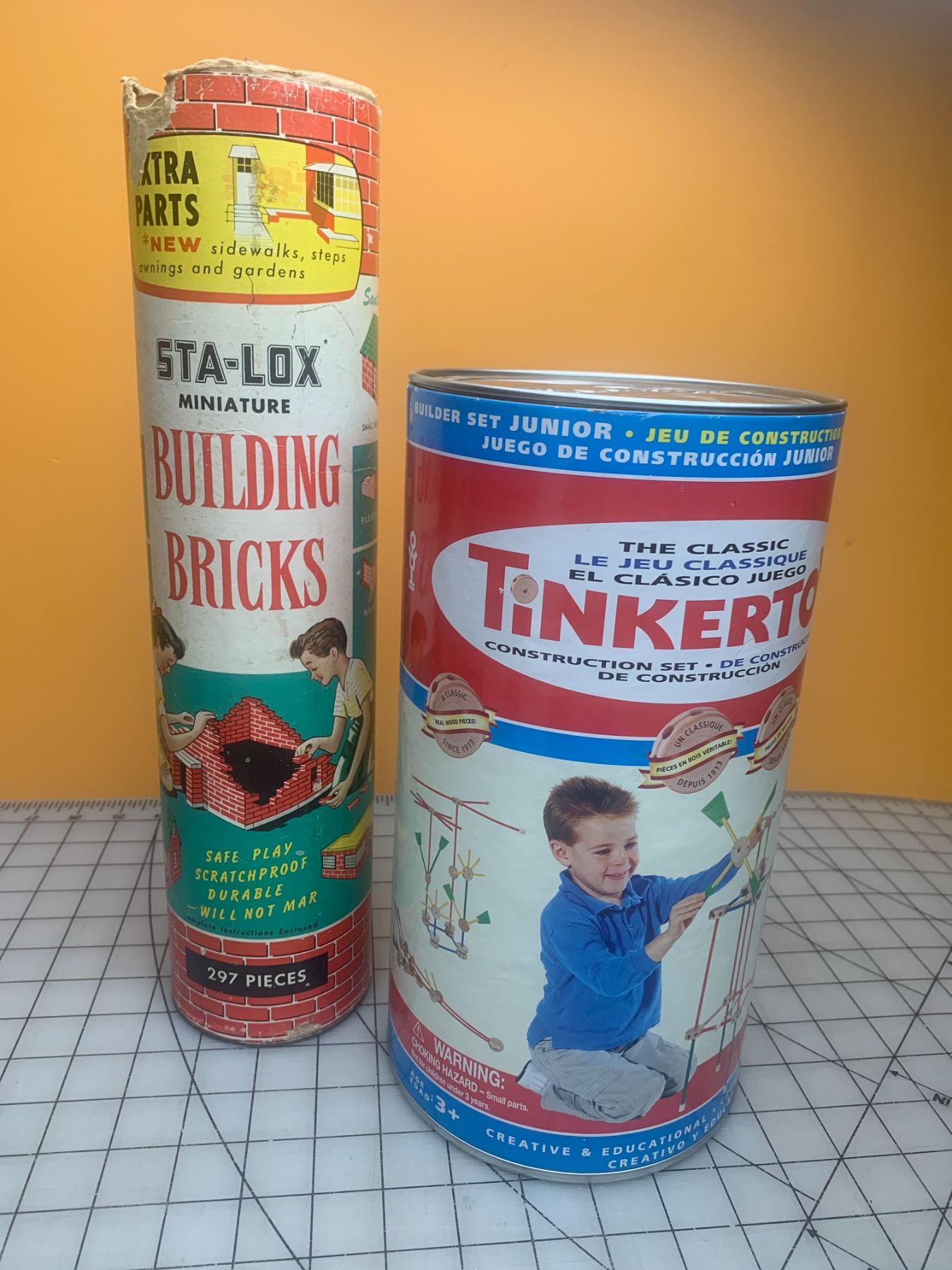 VINTAGE TOYS STA-LOX TINKERTOYS - Schmalz Auctions