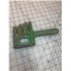 Image 1 : ANTIQUE JOHN DEERE CHAIN BREAK TOOL