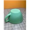 Image 2 : VINTAGE FIRE-KING JADEITE PITCHER