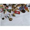Image 8 : Lot of approx. 200 pins. US states, Canadian provinces, cities & more.
