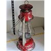 Image 6 : Vintage Beacon Barn Lantern. Glass chimney made in Canada.