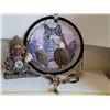 Image 4 : Native American statue & 3D eagle & wolf dream catcher.