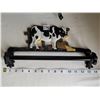 Image 1 : Cast iron cow paper towel holder.