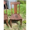 Image 2 : 4 vintage solid oak chairs. 3 + 1 style patterns. Need minor repair.