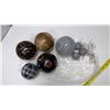 Image 1 : Ornamental Balls