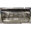 Image 2 : HENNY PENNY 6' COUNTERTOP CURVED GLASS FOOD WARMER