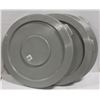 Image 1 : LOT OF 3 CONTINENTAL HUSKEE 32 GAL. TRASH CAN LIDS