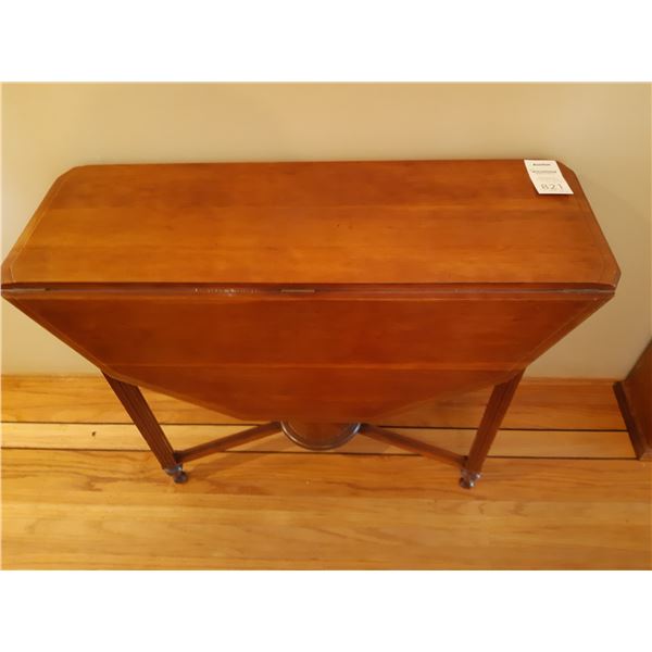 Drop Leaf Table Cat B