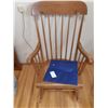 Image 1 : Maple Rocking Chair Cat B