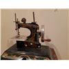 Image 2 : Mini Sewing Machine In Box Cat A