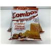 Image 2 : Combos Cheddar Stuffed Pretzel Snack 6x178.6g