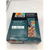 Image 1 : Kind Almond, Sea Salt & Dark Chocolate Snack Bars 12x40g