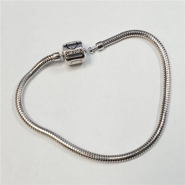 Silver Pandora Style Bracelet (~length 7 inches) (~weight 10g), Suggested Retail Value $300