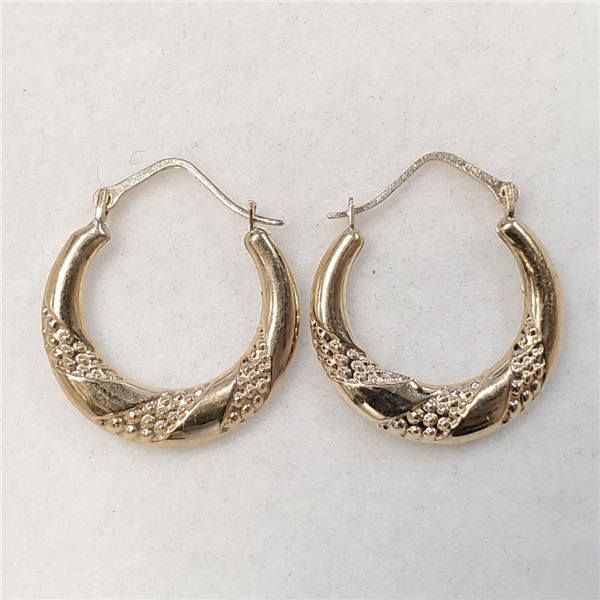 10K Yellow Gold Cubic Zirconia Hoop Style Earrings (~weight 1g), Suggested Retail Value $600