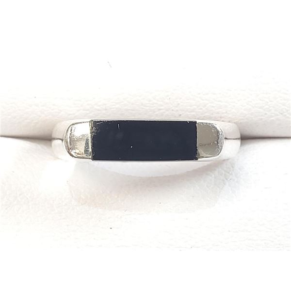 Silver Onyx Ring (~weight 2.62g), Suggested Retail Value $80