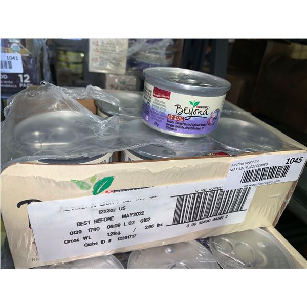 Purina Beyond Turkey & Spinach Wet Cat Food 12x3oz