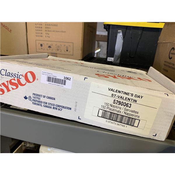 Sysco Valentine's Day Disposable Napkin and Place Mat Set - 150 Place Settings