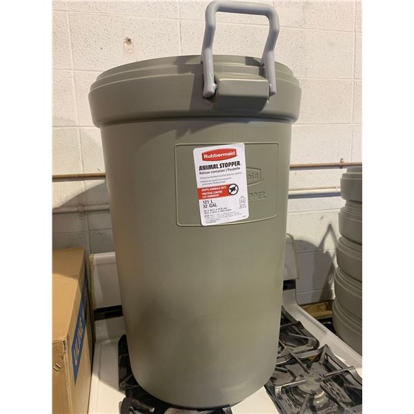 Rubbermaid 32 Gallon Animal Stopper Garbage Can - NO LID