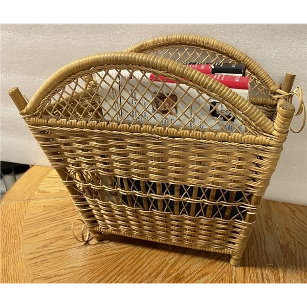 Wicker Magazine Case with Reader's Digest Books