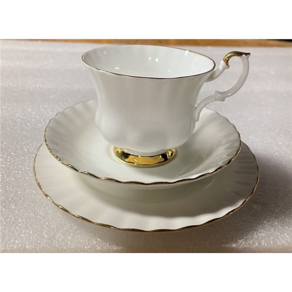 Royal Albert Plate with Tea Cup and Saucer , Val D'Or Pattern