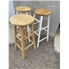 Image 2 : THREE Bar Stools