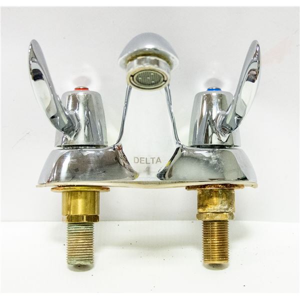 DELTA COMMERCIAL WING SINK TAPS