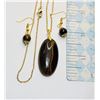 Image 1 : 8)  SET OF NATURAL TIGER'S EYE OVAL PENDANT &