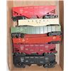 TRAY OF VINTAGE LIONEL O SCALE MODEL RAILROAD CARS