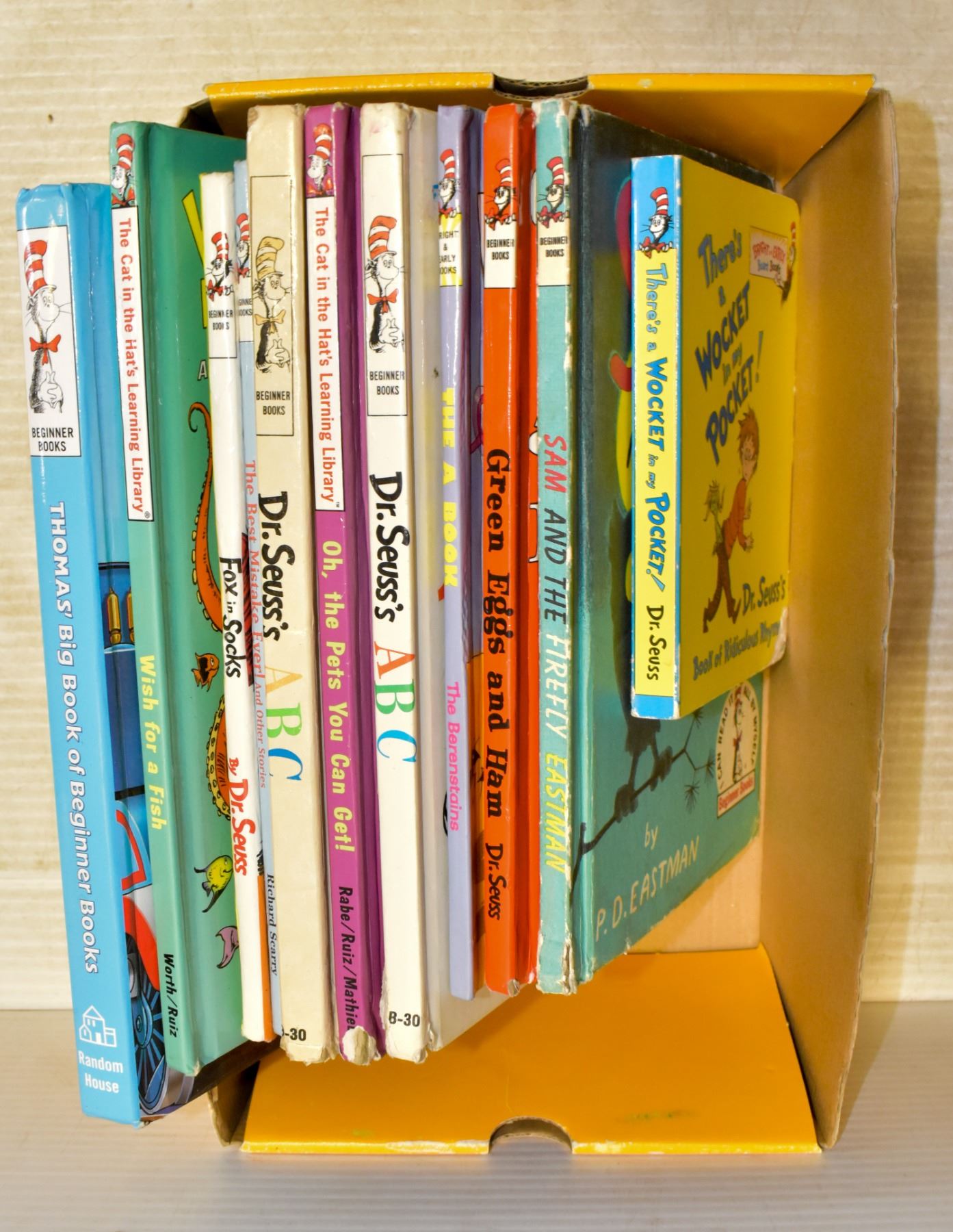DR SEUSS BOOK COLLECTION