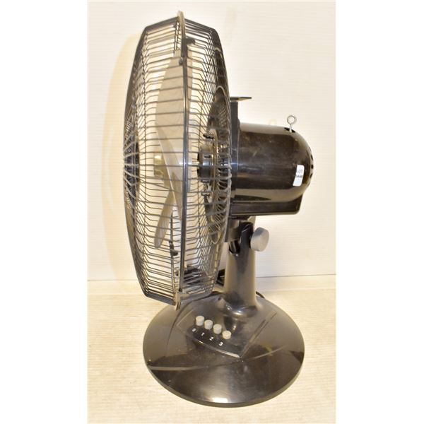 Sunbeam Table Fans SUNBEAM 3 SPEED ROTARY TABLE FAN