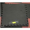 Image 1 : SET OF 8 PUZZLE SHAPED 24" FLOOR PAD PIECES, BLACK