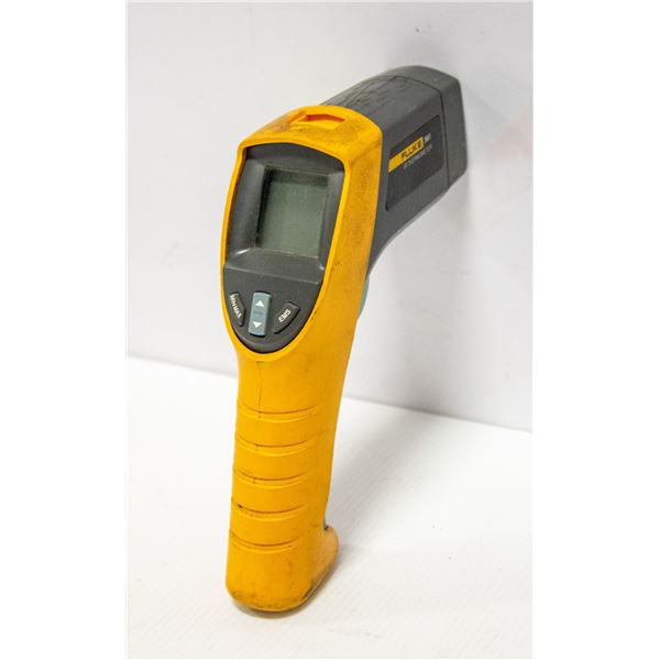 FLUKE 561 IR THERMOSENSOR