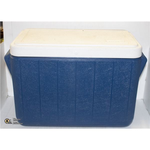 COLEMAN BLUE CAMPING COOLER