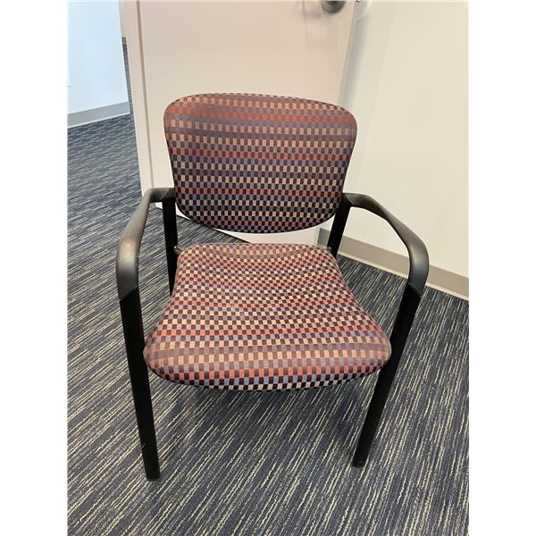 CHECKERED PATTERNED OFFICE STACKING ARM CHAIR