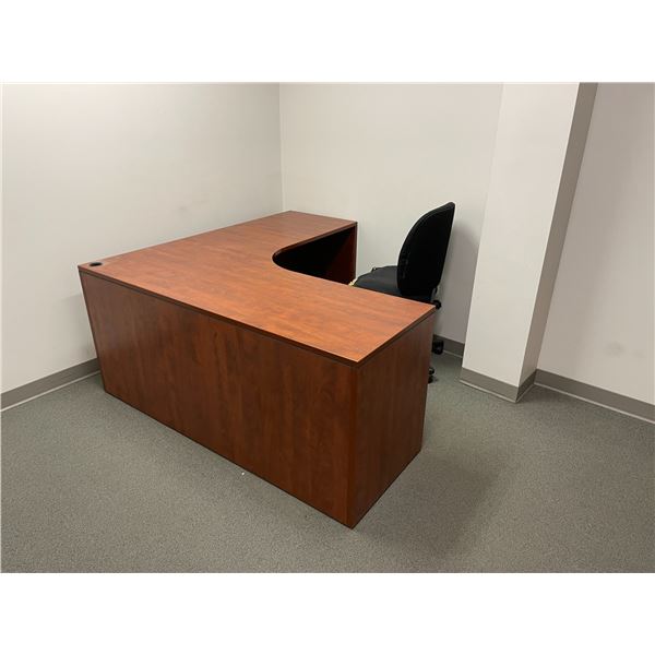 CONTENTS OF OFFICE INCLUDING: CHERRY L-SHAPE SINGLE PEDESTAL DESK, CHERRY 2 DRAWER LATERAL FILE