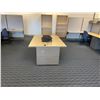Image 3 : 6 STATION TURNSTYLE SINGLE PEDESTAL CUBICLE SYSTEM WITH AIS MAPLE WORK SURFACES, CENTER DOUBLE 2