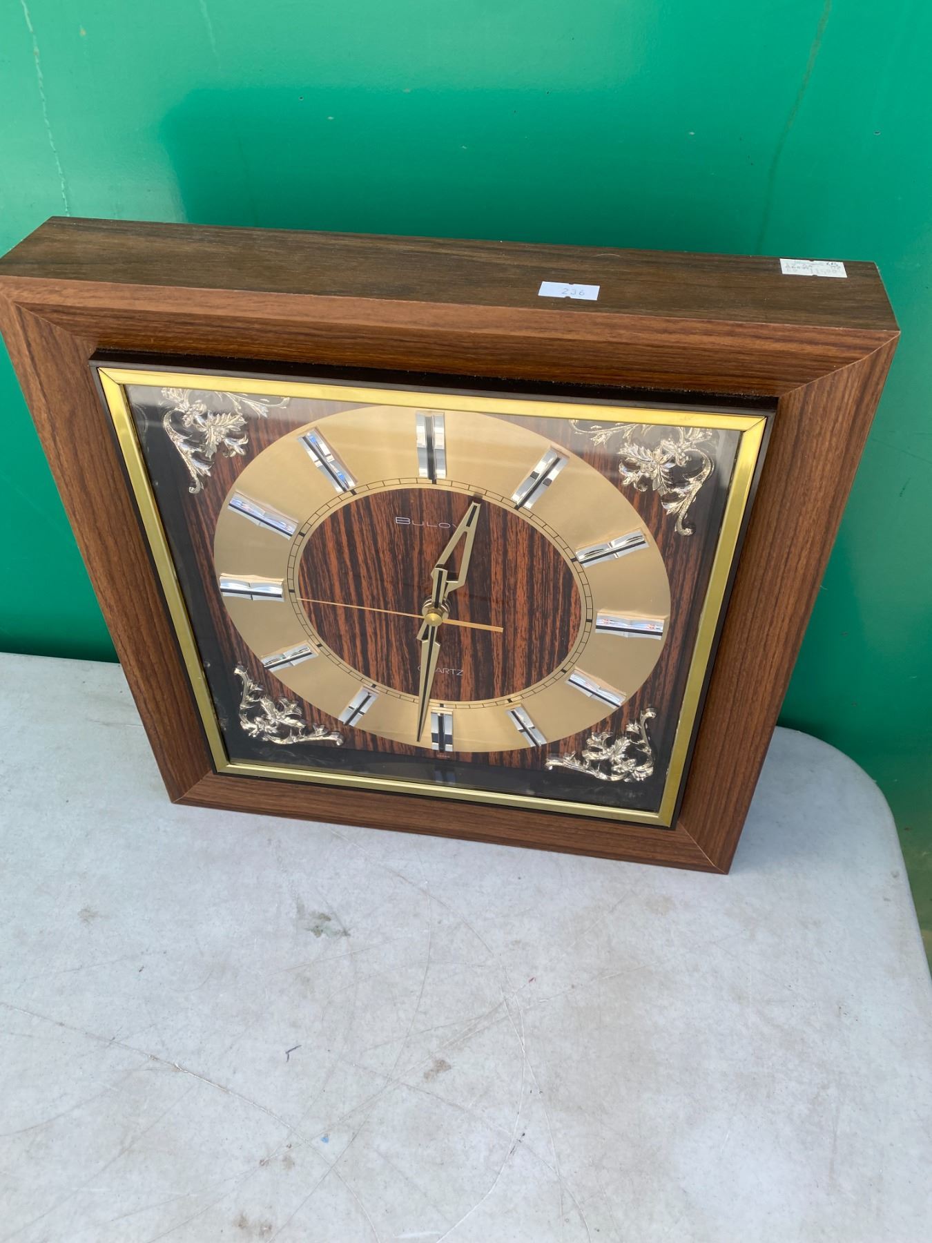 Bulova Quartz vintage clock