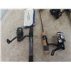 Image 3 : 4 New Ice Fishing Rods & Reels