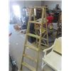 Image 4 : Wooden Step Ladder & 2 Wooden Chairs