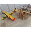 Image 2 : 7 Plane Display; 2 Wooden , 5 Cans